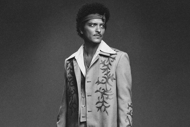 Bruno Mars - The Romantic Tour banner